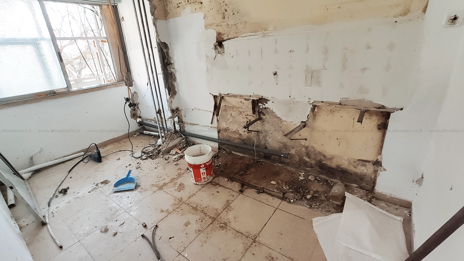 לפני שמתחילים לשבור קירות: 10 טיפים לשיפוץ נכון