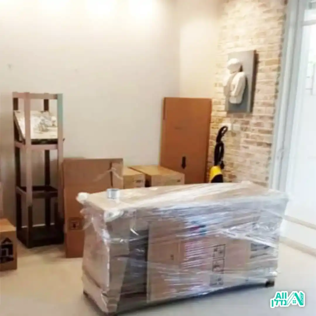 עיטוף הרהיטים לשמירה על תקינותם