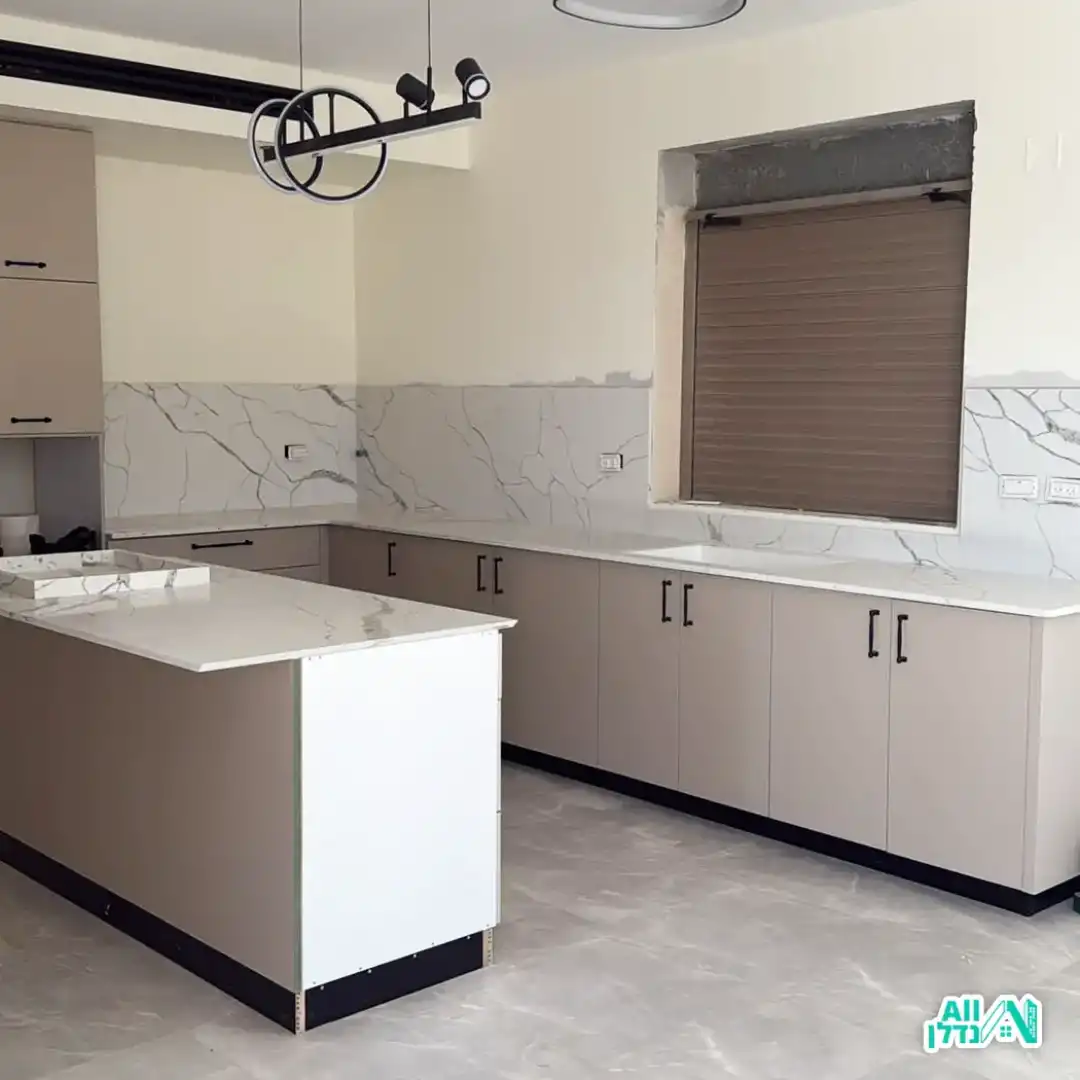 הכנת מטבח והתקנתו