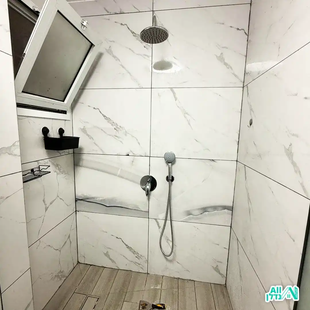 רועי שירותי אינסטלציה ואחזקה