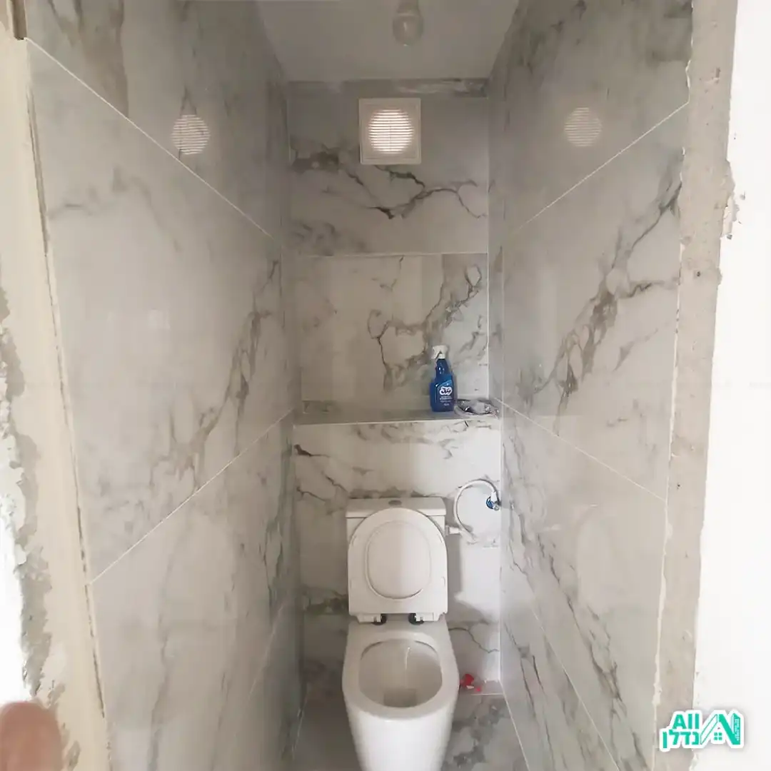 שיפוץ שירותים