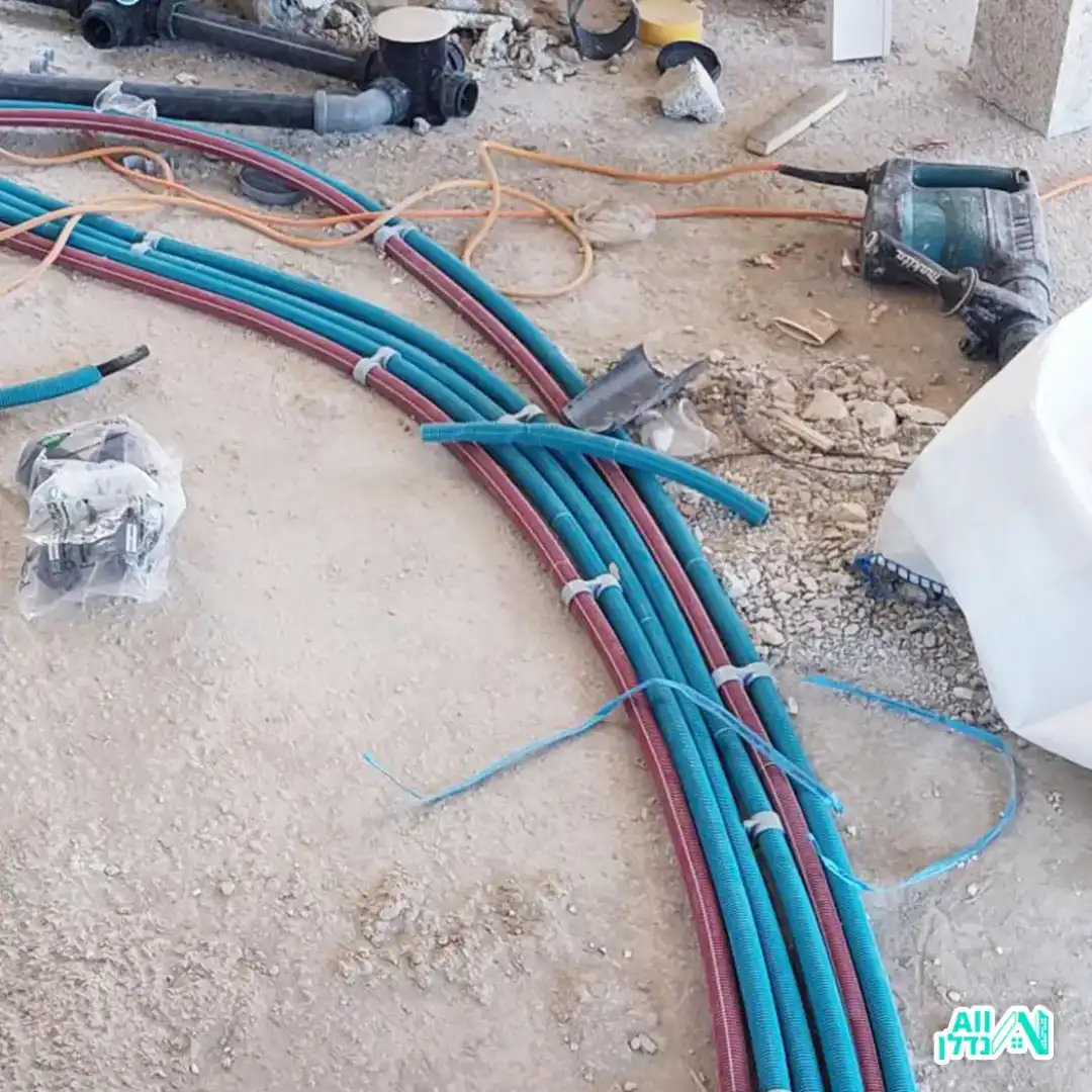 האינסטלטור ניר והבה