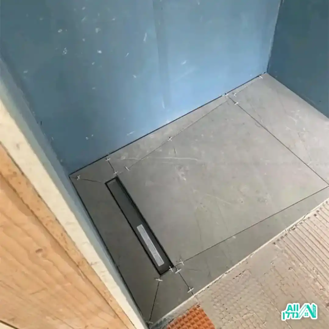 ריצוף עם אריחים גדולים